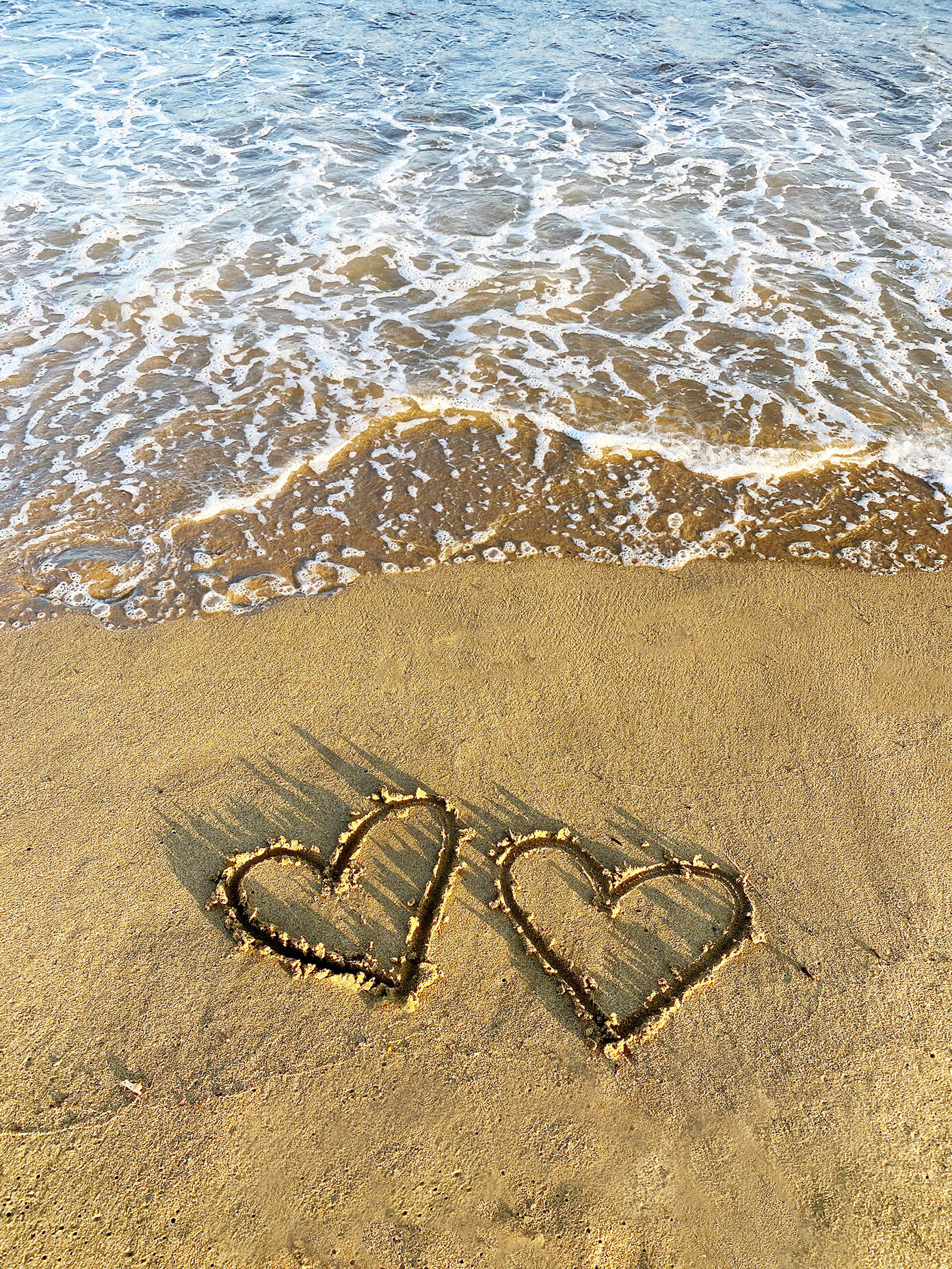 两颗心在沙滩上