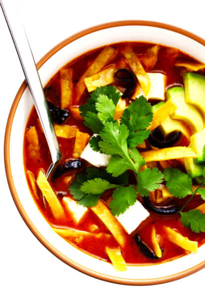 Sopa Azteca(墨西哥玉米汤)食谱